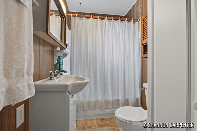 3741 E Shore Drive, Weidman, MI 48893