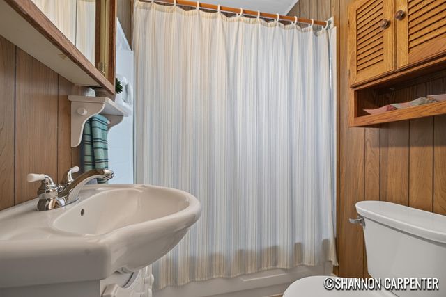 3741 E Shore Drive, Weidman, MI 48893