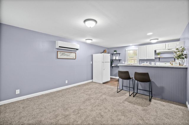900 Oak Ln, Clarksville, TN 37040