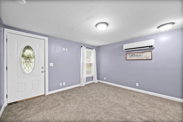 900 Oak Ln, Clarksville, TN 37040
