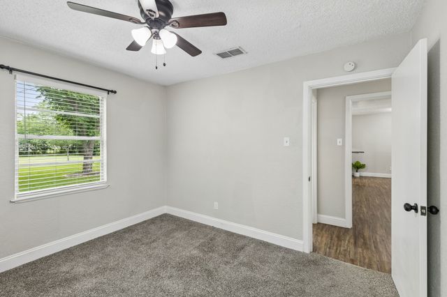 1613 Dale Place, Irving, TX 75061
