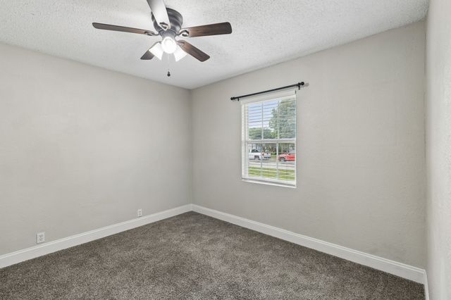 1613 Dale Place, Irving, TX 75061
