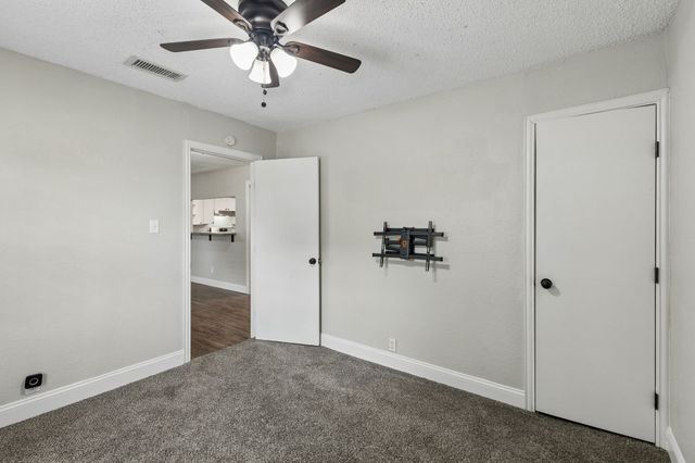 1613 Dale Place, Irving, TX 75061