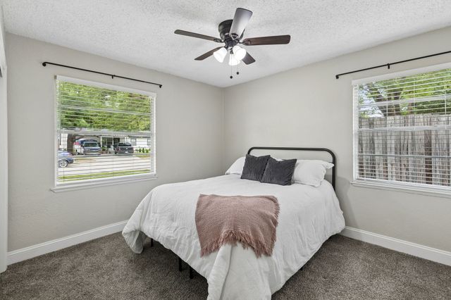 1613 Dale Place, Irving, TX 75061
