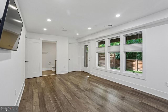 5342 MERRIAM ST, Bethesda, MD 20814