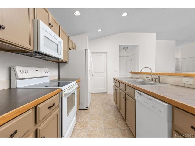 471 Homestead Ln, Johnstown, CO 80534