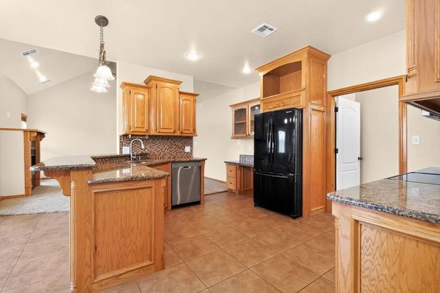 1205 Pebble Trail, Elgin, OK 73538