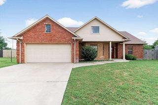 1205 Pebble Trail, Elgin, OK 73538