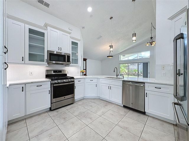 236 QUEEN MARY DRIVE, Davenport, FL 33837