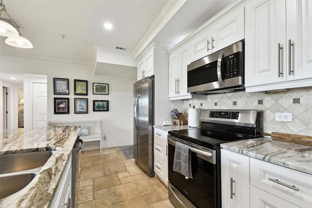 36750 US HIGHWAY 19 N 04138, Palm Harbor, FL 34684