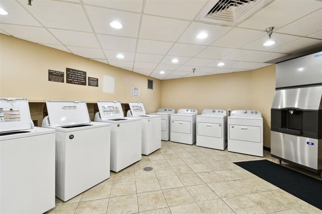 36750 US HIGHWAY 19 N 04138, Palm Harbor, FL 34684