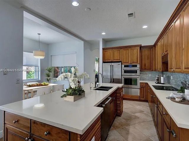 7457 NW 51st Way 0, Coconut Creek, FL 33073