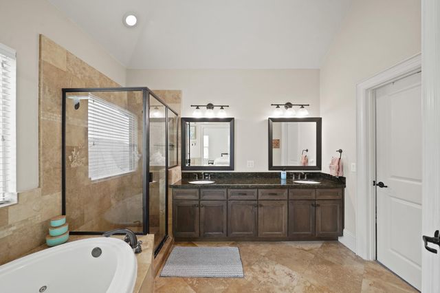 3808 Center Street A, Houston, TX 77007