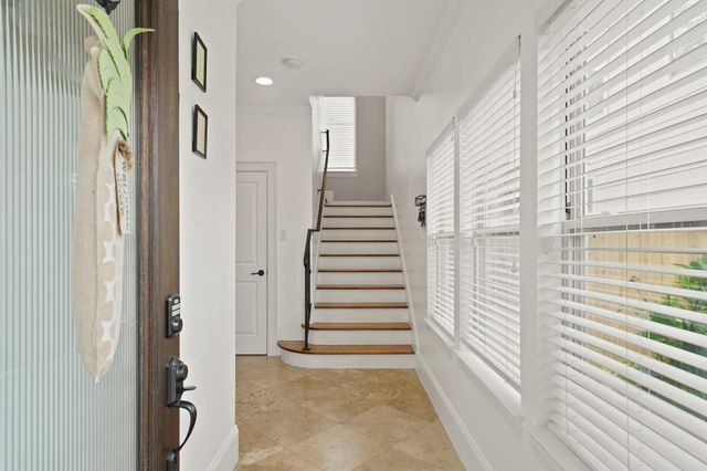 3808 Center Street A, Houston, TX 77007