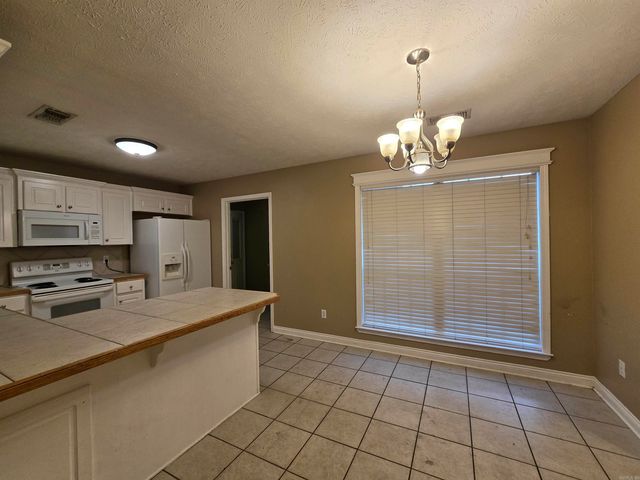 1208 Pinnacle Drive, Jacksonville, AR 72076