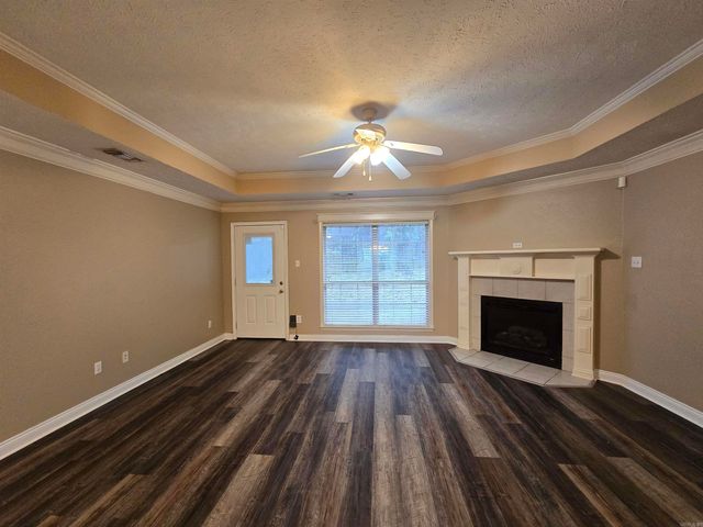 1208 Pinnacle Drive, Jacksonville, AR 72076