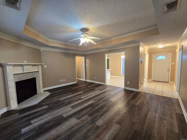 1208 Pinnacle Drive, Jacksonville, AR 72076