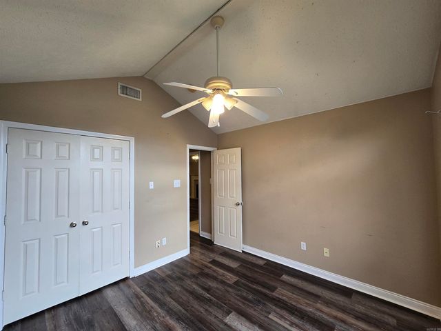 1208 Pinnacle Drive, Jacksonville, AR 72076