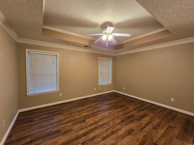 1208 Pinnacle Drive, Jacksonville, AR 72076