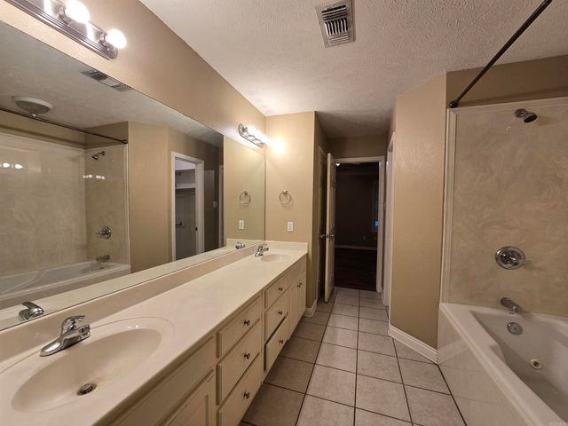 1208 Pinnacle Drive, Jacksonville, AR 72076