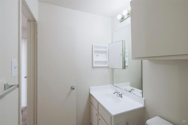 10401 Lamar Boulevard N J102, Austin, TX 78753