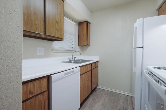 10401 Lamar Boulevard N J102, Austin, TX 78753