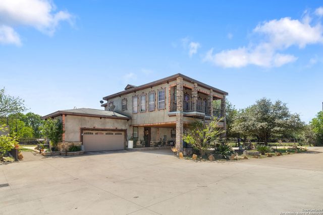 19590 LEAL RD, San Antonio, TX 78221