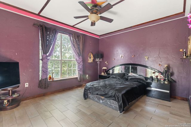 19590 LEAL RD, San Antonio, TX 78221