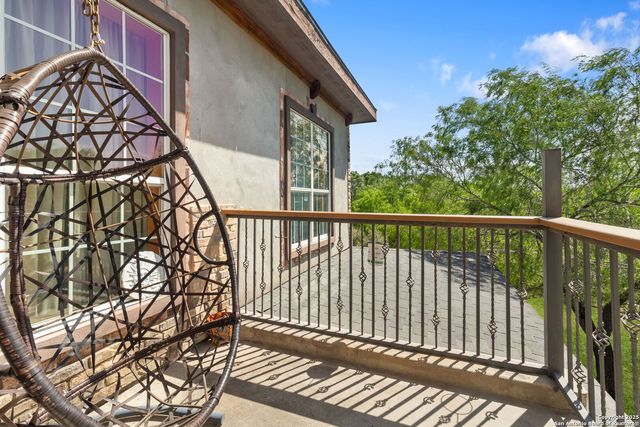 19590 LEAL RD, San Antonio, TX 78221