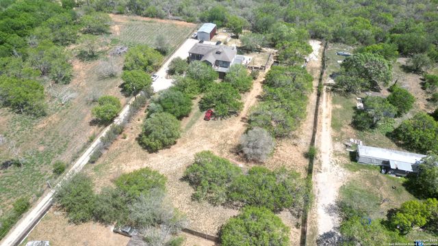 19590 LEAL RD, San Antonio, TX 78221
