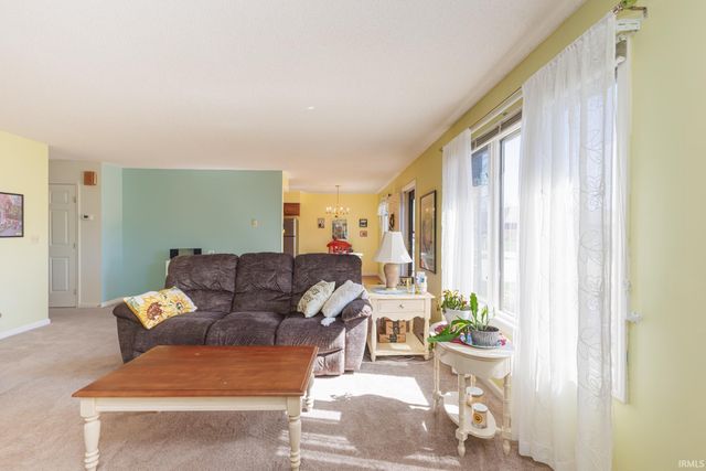 4705 E Heritage Circle, Muncie, IN 47303