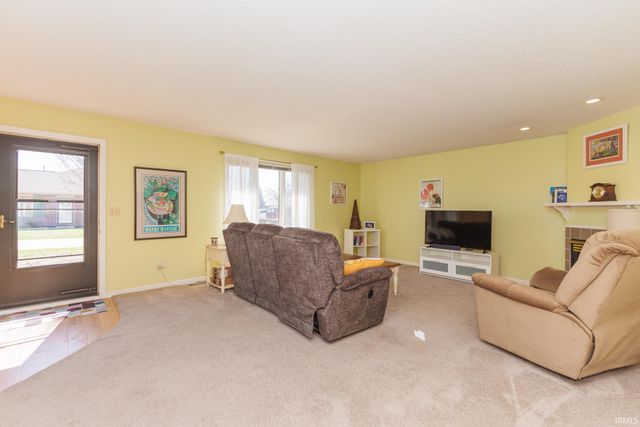 4705 E Heritage Circle, Muncie, IN 47303