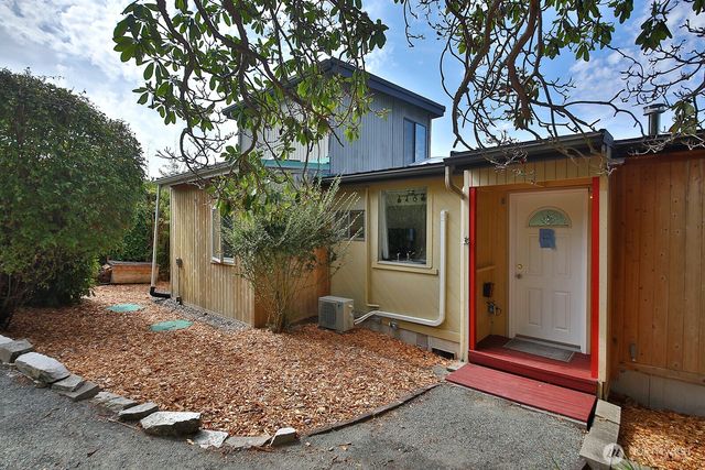 3600 Marine View Drive, Greenbank, WA 98253