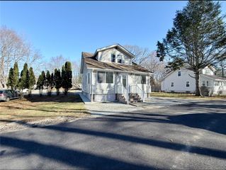 4 Arcade Street, Johnston, RI 02919