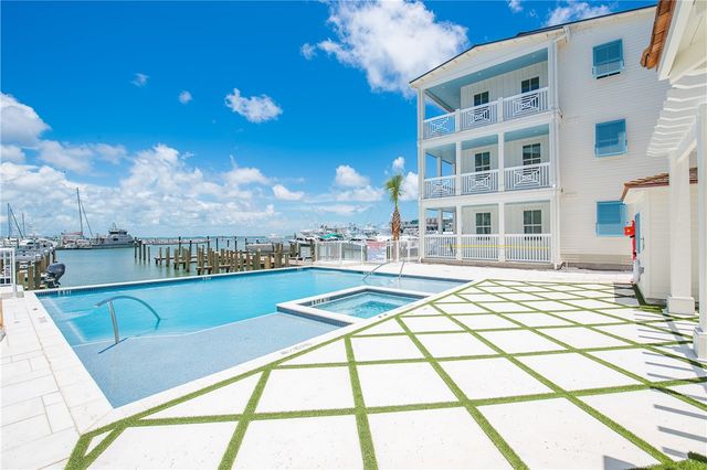 136 W Cotter Ave 13, Port Aransas, TX 78373