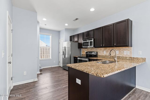 5004 W Chandler Heights Drive, Leland, NC 28451