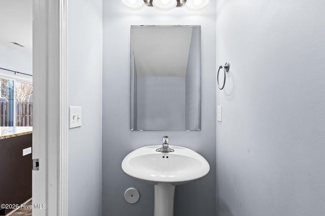 5004 W Chandler Heights Drive, Leland, NC 28451