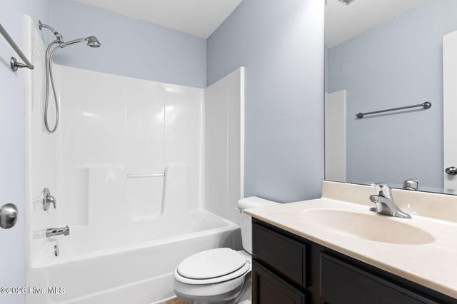 5004 W Chandler Heights Drive, Leland, NC 28451