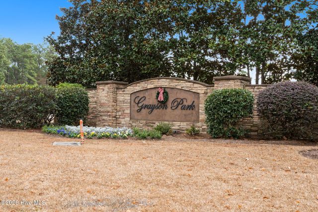 5004 W Chandler Heights Drive, Leland, NC 28451