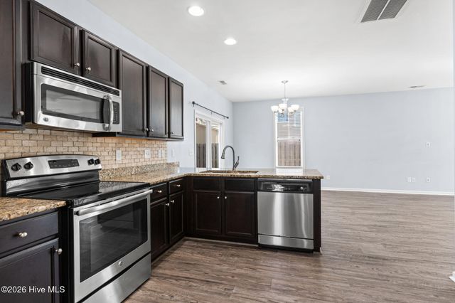 5004 W Chandler Heights Drive, Leland, NC 28451