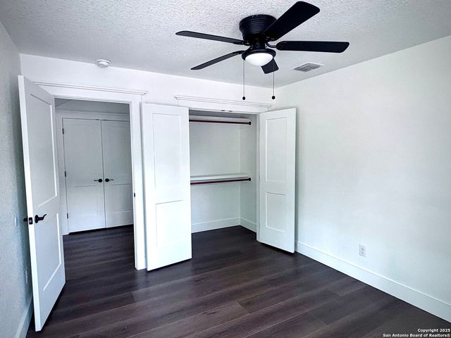 202 Dawnview, San Antonio, TX 78213