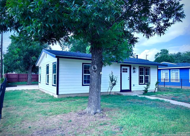 202 Dawnview, San Antonio, TX 78213