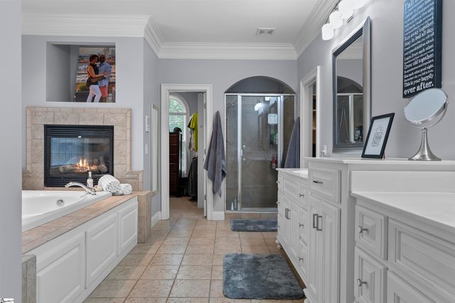 20 Stonebrook Farm Way, Greenville, SC 29615