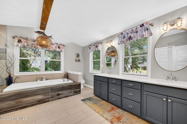 118 NE 19th Street, Oak Island, NC 28465