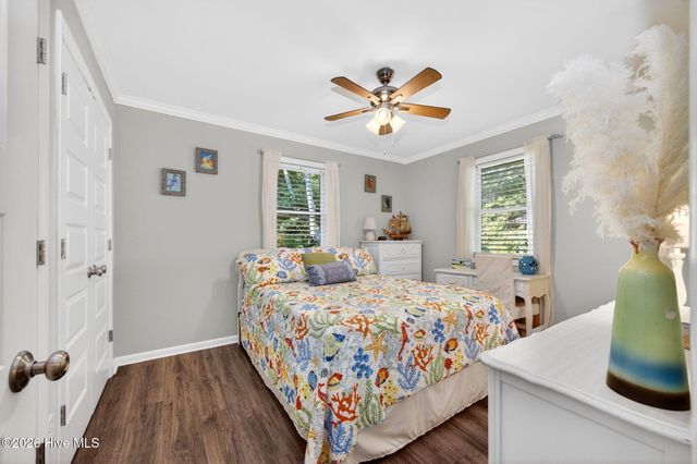 118 NE 19th Street, Oak Island, NC 28465
