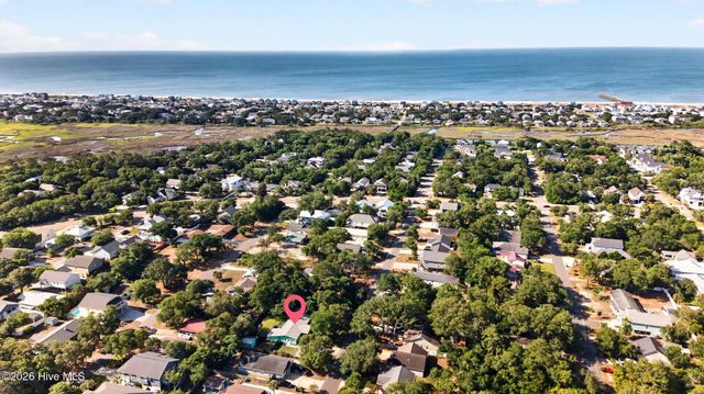 118 NE 19th Street, Oak Island, NC 28465