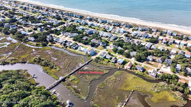 118 NE 19th Street, Oak Island, NC 28465