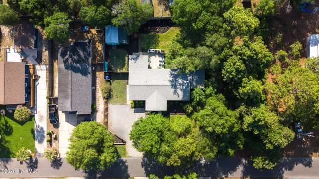 118 NE 19th Street, Oak Island, NC 28465