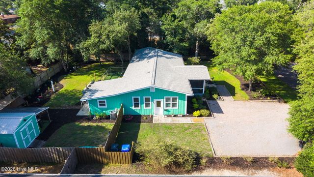 118 NE 19th Street, Oak Island, NC 28465