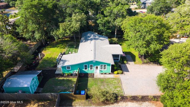 118 NE 19th Street, Oak Island, NC 28465